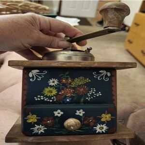 Vintage Hand-Crank Coffee Grinder with Floral Design